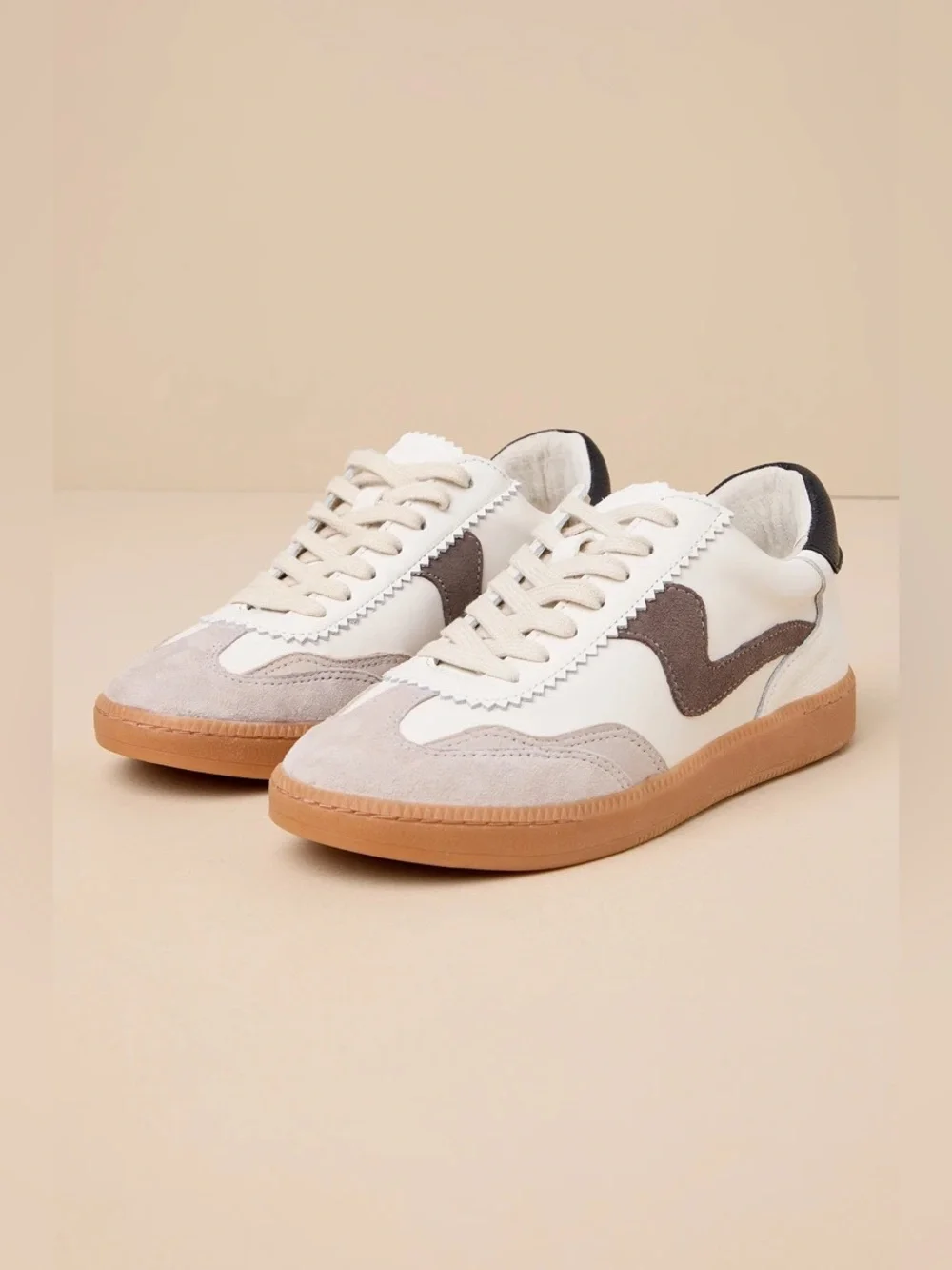 Dolce Vita Notice Sneakers, Color White/Gray, Size 8.